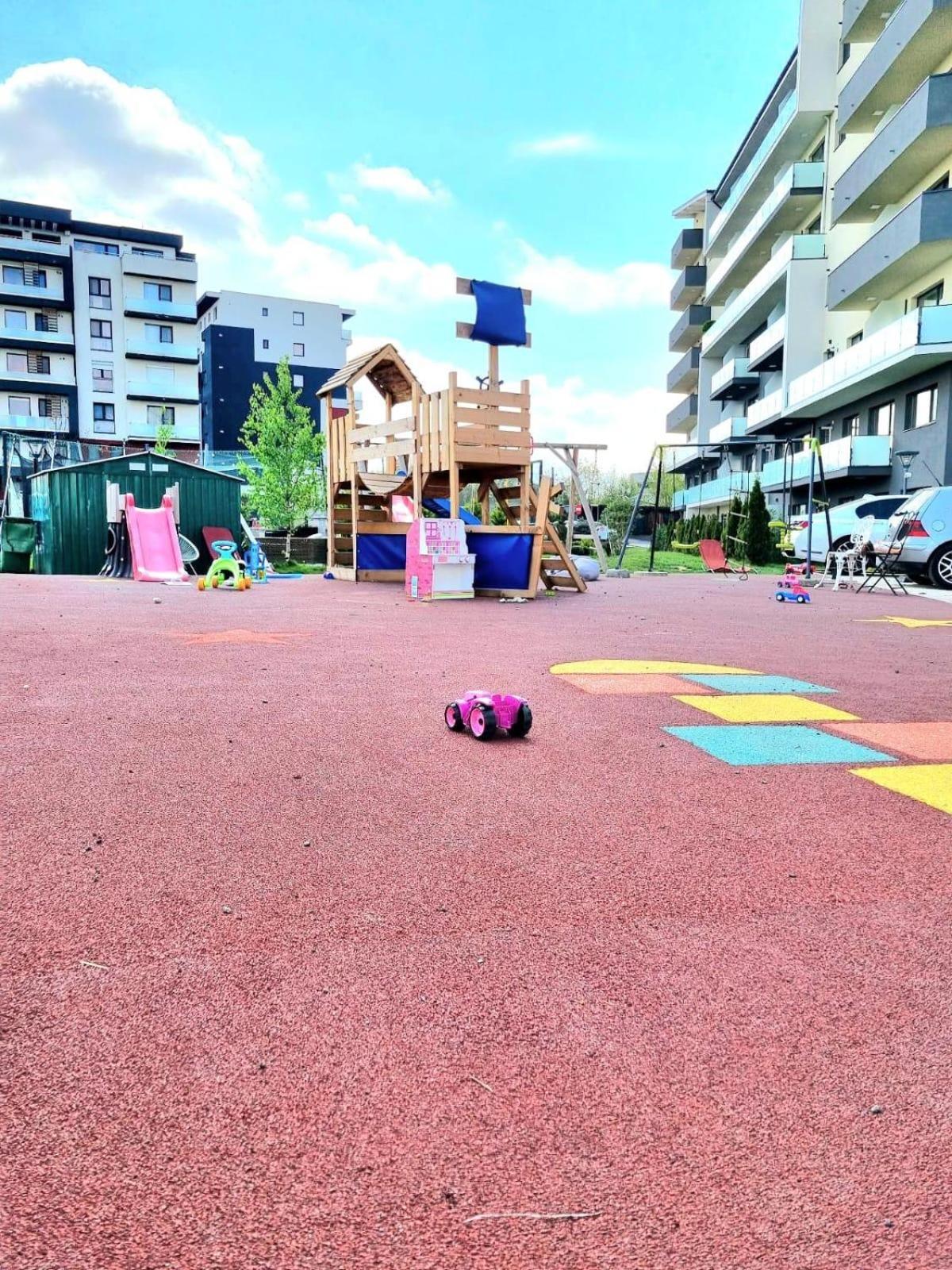 Mountain Breeze Luxury Apartment Ac & Parcare Privata บราชอฟ ภายนอก รูปภาพ
